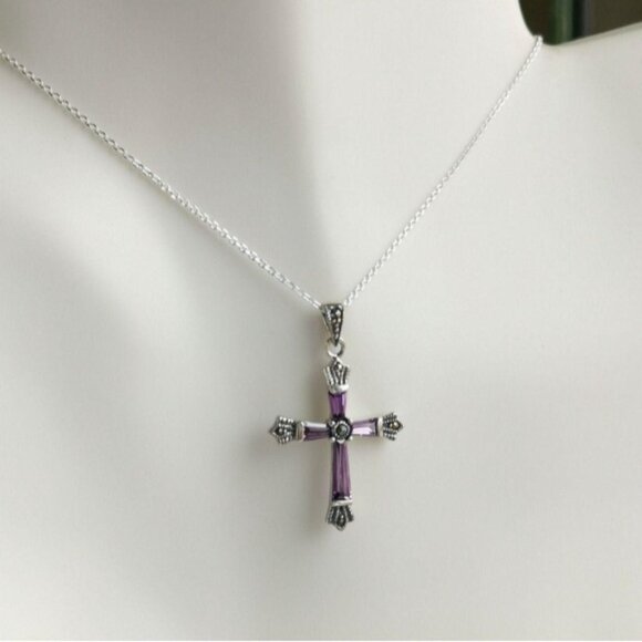 Amethyst Marcasite cross pendant necklace In Sterling Silver - Picture 7 of 7